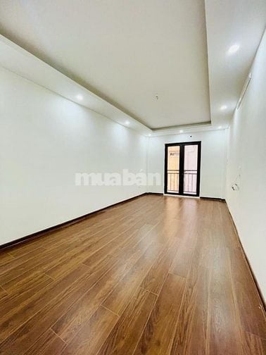 Bán nhà Đường Hoàng Mai - Hoàng Văn Thụ, 43m, 5 tầng. Giá: 8.65 tỷ