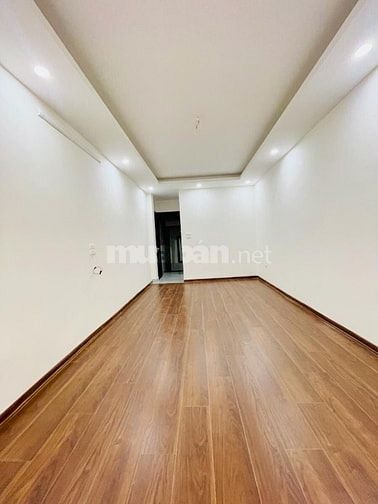 Bán nhà Đường Hoàng Mai - Hoàng Văn Thụ, 43m, 5 tầng. Giá: 8.65 tỷ