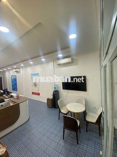 Cho thuê mặt bằng văn phòng - studio 160M2 Tầng trệt + tầng 1