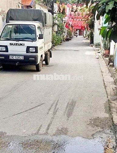 CHÍNH CHỦ BÁN NHÀ TẬP THỂ VĨNH HỒ, 50M, 2PN, NHÀ ĐẸP, GẦN Ô TÔ