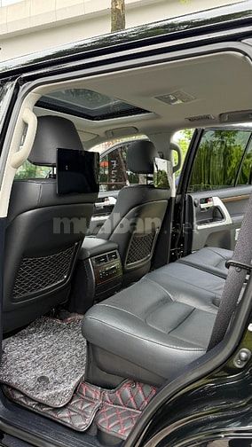 Land Cruiser 4,6 sản xuất 2020, 1 chủ, tên công ty, full lịch sử.