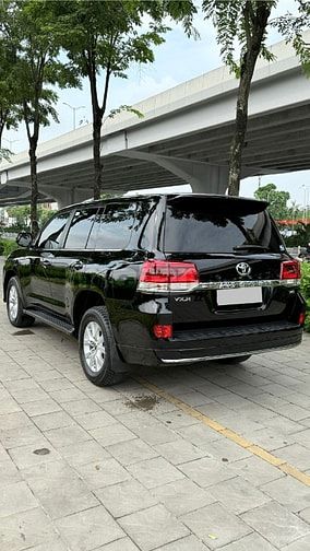 Land Cruiser 4,6 sản xuất 2020, 1 chủ, tên công ty, full lịch sử.