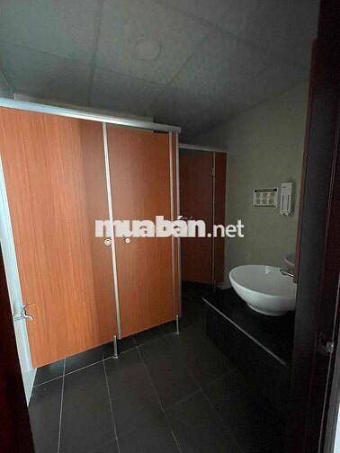 39 Trần Nhật Duật P.Tân Định Q.1 : Diện tích : 12 x 20