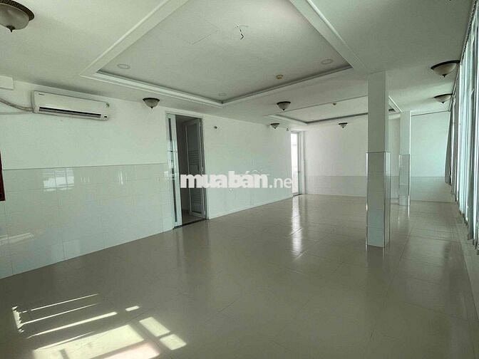 39 Trần Nhật Duật P.Tân Định Q.1 : Diện tích : 12 x 20