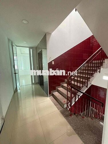 39 Trần Nhật Duật P.Tân Định Q.1 : Diện tích : 12 x 20