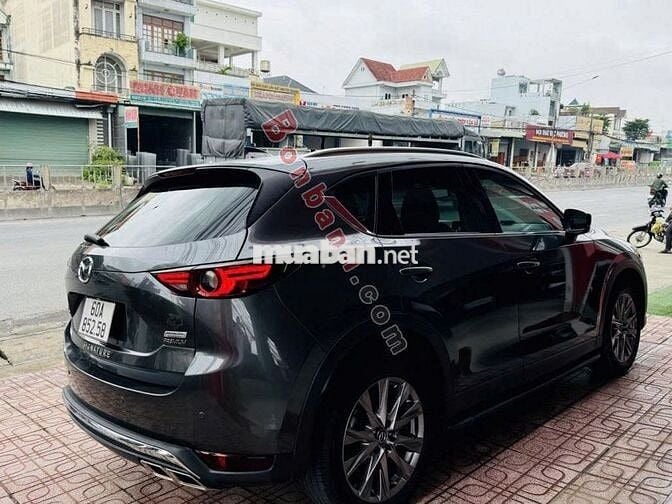 CX-5 2.5 Signature Premium AWD 2020 bản cao cấp
