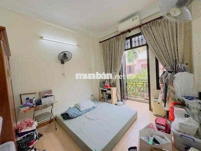 Bán nhà Bạch Đằng ô tô đậu tận cửa nhà