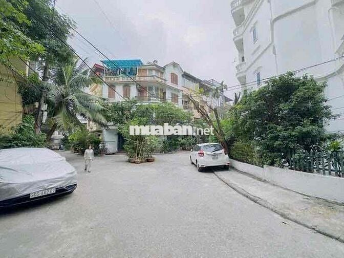 Bán nhà Bạch Đằng ô tô đậu tận cửa nhà