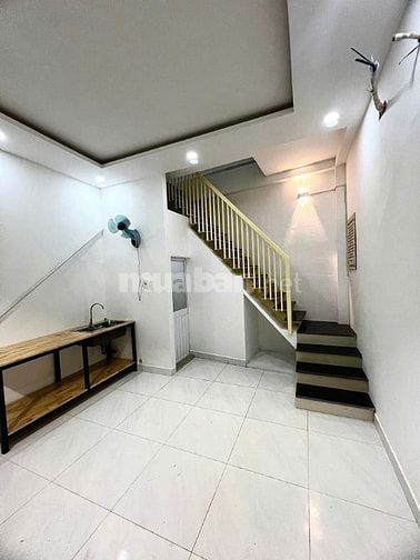 Cho thuê nhà hẻm 4m(XH) Nguyễn Văn Luông, P.12, Q.6 giá 11tr