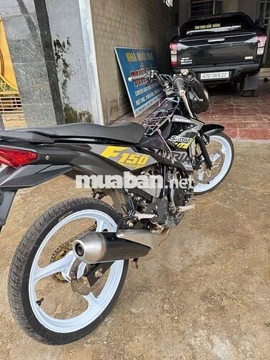 e cần bán một e suzuki raider xe đời cao