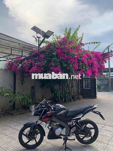 Dư dùng nên bán xe FZ150 máy zin