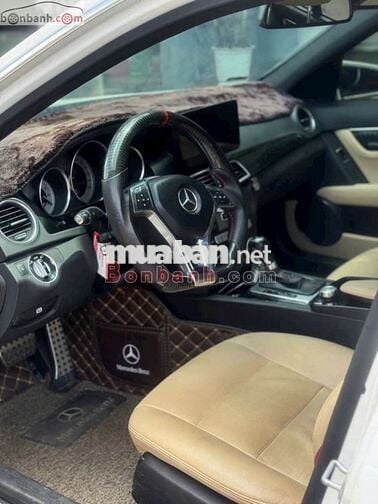Mercedes C300 AMG Plus động cơ V6, sx 2013