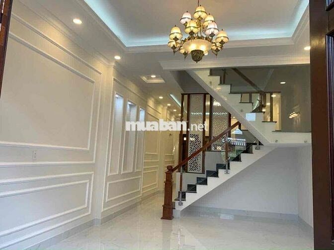 nhà hẻm oto 175m2 chính chủ, 5p ra siêu thị emart. hoa hồng 1%