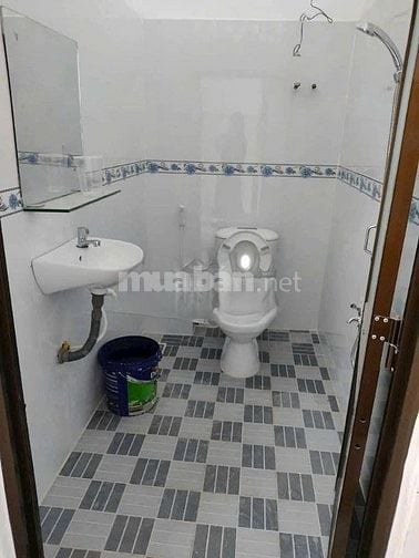 Cho thuê nhà hẻm 4m(XH) Nguyễn Văn Luông, P.12, Q.6 giá 11tr