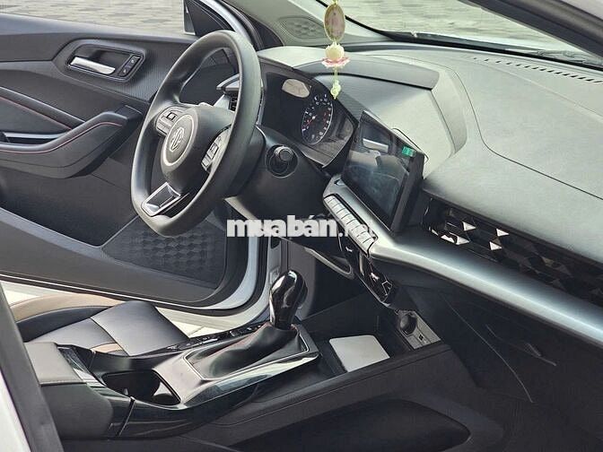 MG5 2022 dky 2023 màu trắng bản std