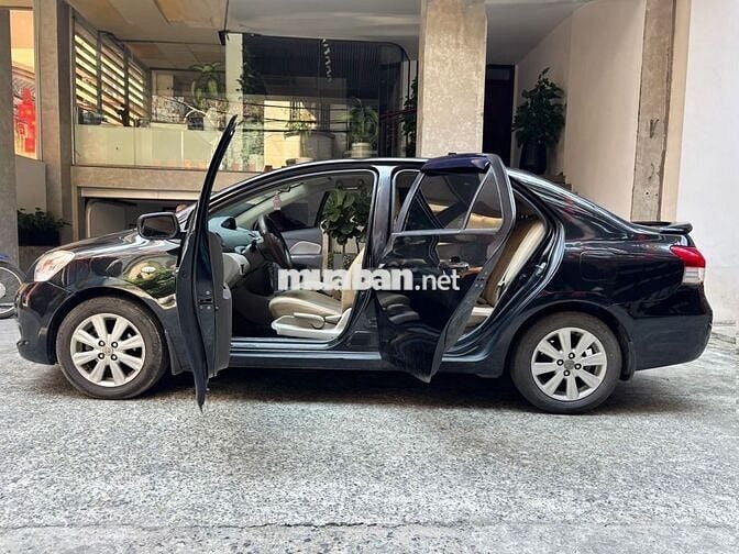 Toyota Yaris 2009 1.3 AT - 130000 km