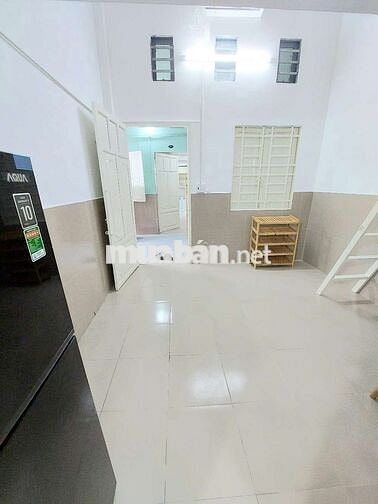 " Trọ Cao Cấp Ngay Quốc Lộ 1K. Trung tâm Dĩ An, Full Nội Thất, Mới Xây