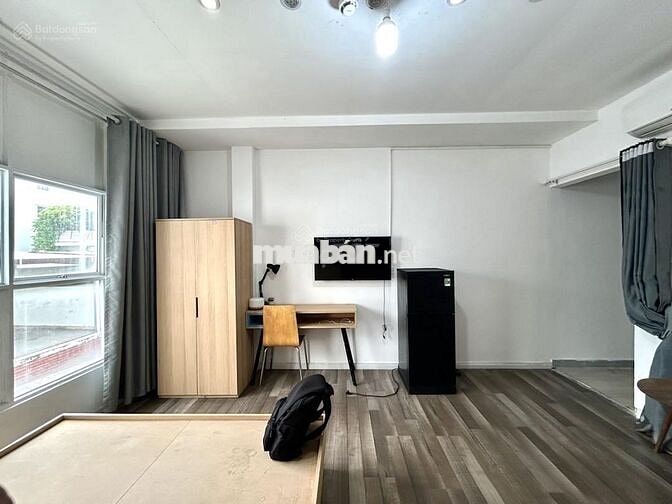 Studio full tiện nghi - 24m2 - cửa sổ lớn - gần Bùi Biện Quận 1