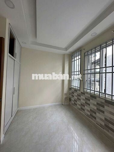 Cho thuê nhà nguyên căn mặt tiền bến Phú Định q8