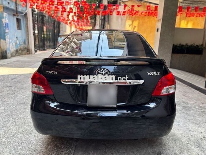 Toyota Yaris 2009 1.3 AT - 130000 km