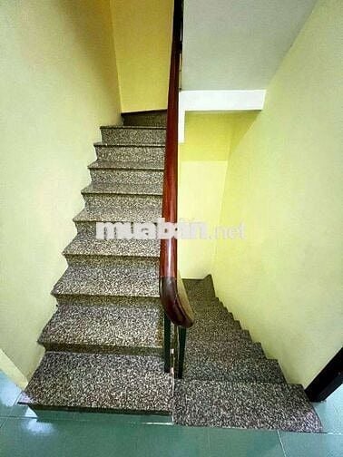 🔥 Nhà Thơm 40m2 + 5PN + Nở Hậu + Đúc BTCT Giá Hơn 5 Tỷ 🔥