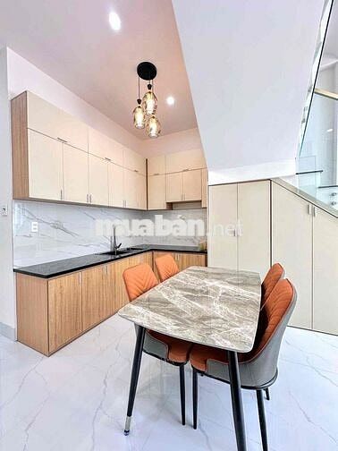 NHÀ ĐẸP MỚI XÂY - ĐẦY ĐỦ NỘI THẤT ĐẸP - NGAY CHỢ BÌNH THUỶ - LỘ Ô TÔ