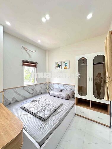 NHÀ ĐẸP MỚI XÂY - ĐẦY ĐỦ NỘI THẤT ĐẸP - NGAY CHỢ BÌNH THUỶ - LỘ Ô TÔ
