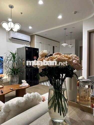 (VIEW BỂ BƠI) THE MIAMI 2N+1 decor xinh xắn, tầng trung, view triệu đô