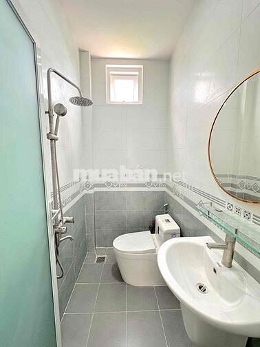 NHÀ ĐẸP MỚI XÂY - ĐẦY ĐỦ NỘI THẤT ĐẸP - NGAY CHỢ BÌNH THUỶ - LỘ Ô TÔ