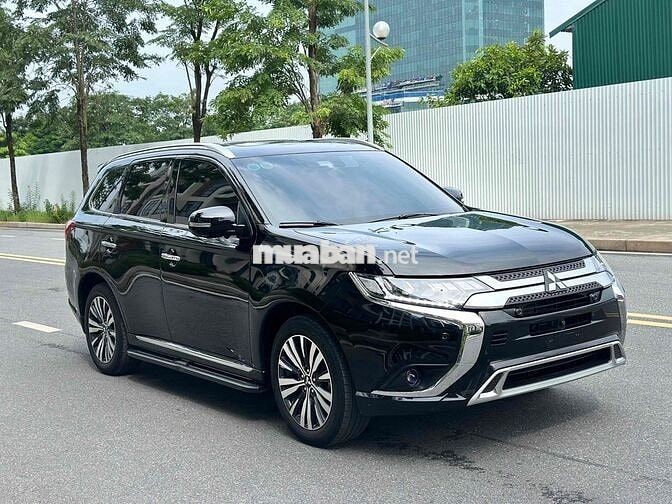 Mitsubishi Outlander 2022 2.0 CVT Premium - 38000