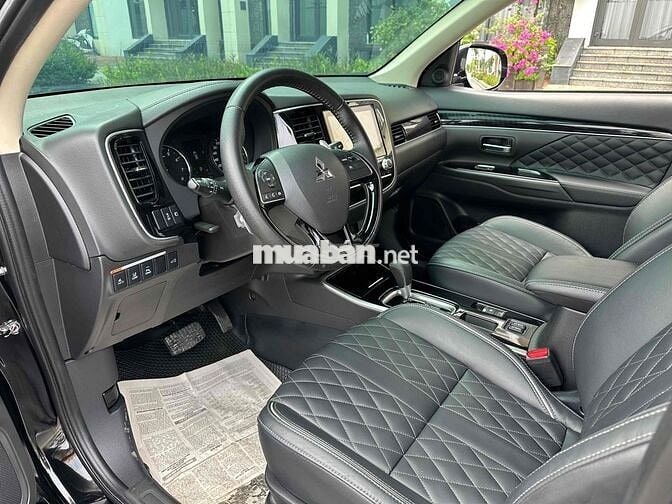 Mitsubishi Outlander 2022 2.0 CVT Premium - 38000