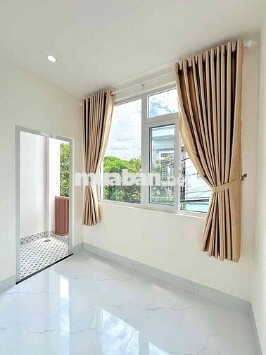 NHÀ ĐẸP MỚI XÂY - ĐẦY ĐỦ NỘI THẤT ĐẸP - NGAY CHỢ BÌNH THUỶ - LỘ Ô TÔ