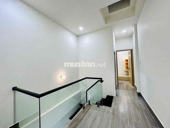 Nhà Lầu Đẹp Mới Xây Full Nội Thất - Ô Tô Thoải Mái