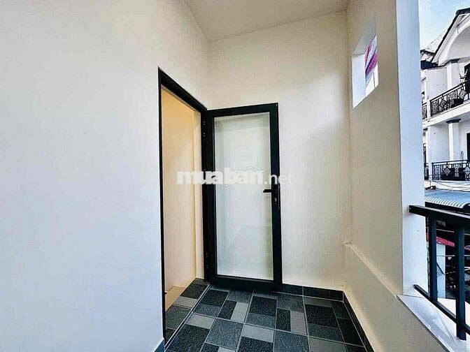 Nhà Lầu Đẹp Mới Xây Full Nội Thất - Ô Tô Thoải Mái
