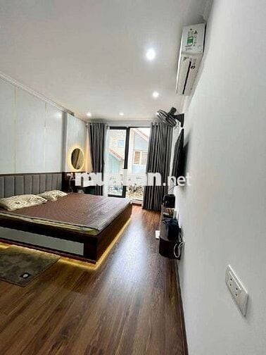 NHÀ LẠC LONG QUÂN, 7 TẦNG THANG MÁY Ô TÔ VÀO NHÀ PHÂN KHÚC HIẾM
