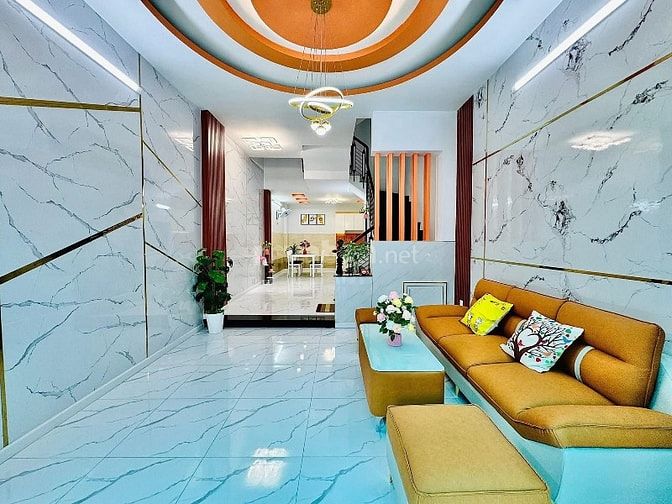Trả nợ cho con bán gấp nhà Lý Thái Tổ,p1, Q10. Chỉ 3,8tỷ. Hẻm xe hơi