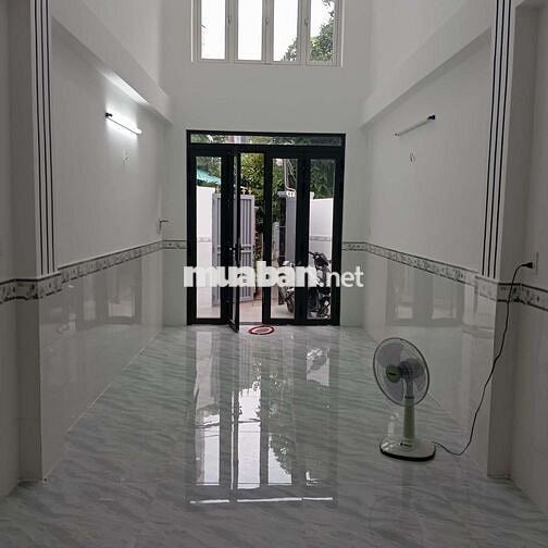 Cần vốn kinh doanh , bán nhà hẻm 3 gác thông thoáng