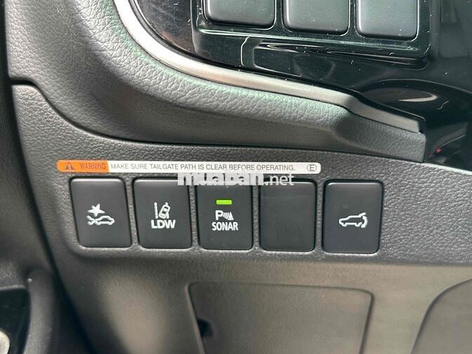 Mitsubishi Outlander 2022 2.0 CVT Premium - 38000