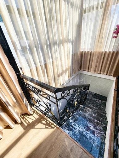 Bán nhà ngõ 155 Đặng Tiến Đông, nhà mới đẹp, sổ đỏ chính chủ