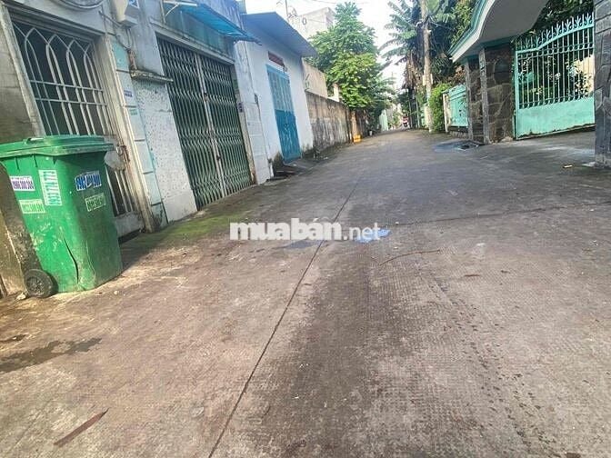 nhà bán đường xe hoi mặt tiền đông lân 5x30 rộng rãi