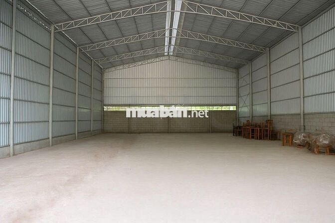 Kho xưởng bãi 800m² kho xây dựng 520m² có điện 3 pha