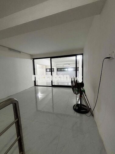 Mặt bằng kinh doanh 80m chợ Năm Tầng,  Tam Trinh