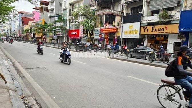 Bán nhà mặt phố Tôn Đức Thắng - DT20m2 - Sổ đỏ chính chủ