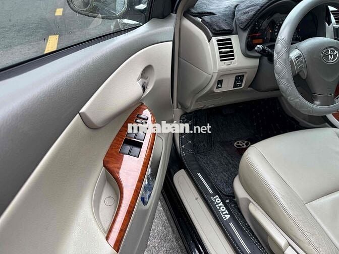 Toyota Corolla Altis 2010 2.0V - 65000 km