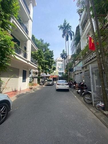 Mạc Thái Tổ,106m 6tầng, 2 ô tô tránh đỗ ,vào nhà. Giá 31,5 tỷ có TL.