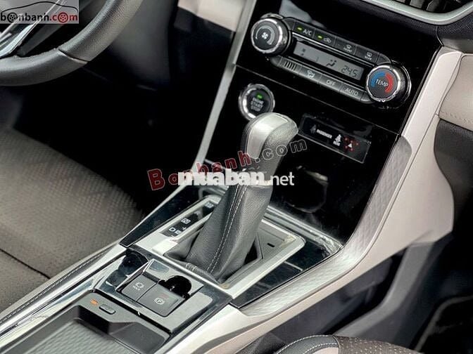 Toyota Veloz Cross Top 1.5 CVT 2022 - 538 Triệu