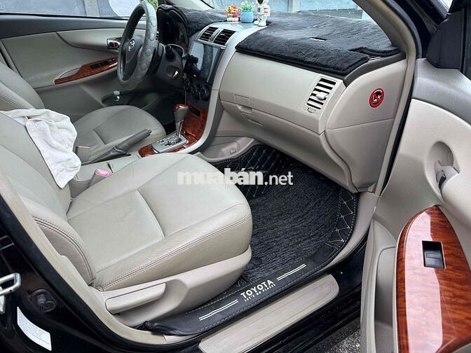 Toyota Corolla Altis 2010 2.0V - 65000 km