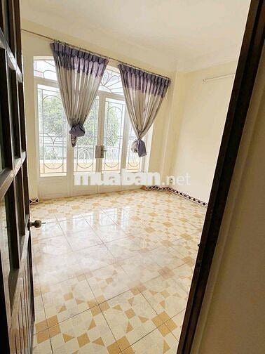 Cho Thuê Nhà giá rẻ-Tên Lửa-3 tấm-6pn ,vị trí đẹp