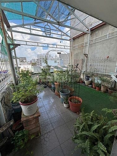 MTKD ngang 4.2m 56m2 KD sầm uất 4L ngay CV cạnh Dương Quảng Hàm 15 tỷ