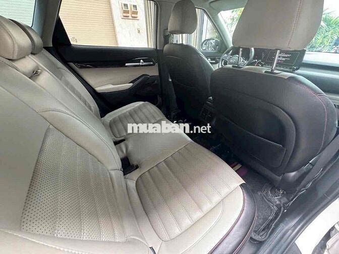 Kia Seltos 2022 Premium 1.4 AT - 34000 km